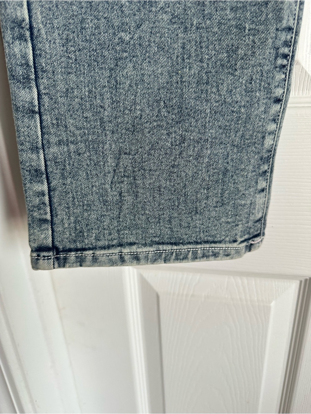 True Religion Jeans "Ricky Relaxed Straight" - Picture 12 of 12